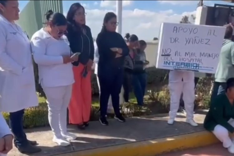 Personal médico del hospital Hermenegildo Galeana en Jiquipilco exige destitución del director general