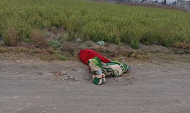 En Chalco encuentran dos encobijados en camino de terracería