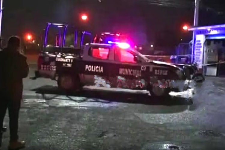 Asesinan a pareja a balazos en Acolman cuando cerraban su negocio