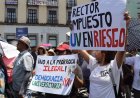 Marchan estudiantes y maestros de la UV; rechazan permanencia del actual rector