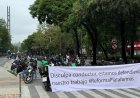 Repartidores por aplicación bloquean Paseo de la Reforma