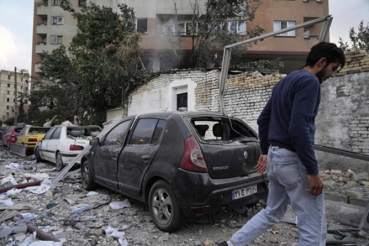 Ataques de Israel dejan 128 muertos y 900 heridos en Irán, confirman autoridades 