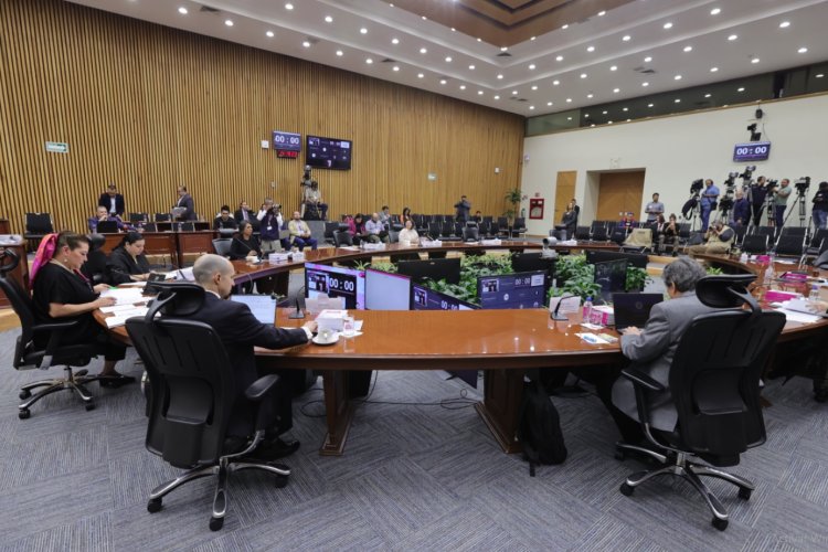 Reforma electoral de Sheinbaum pretende controlar instituciones: Oposición