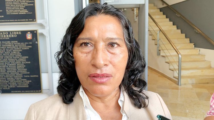 Alcaldesa de Acapulco se ampara ante posible arresto por presunto desvío de casi 900 millones de pesos