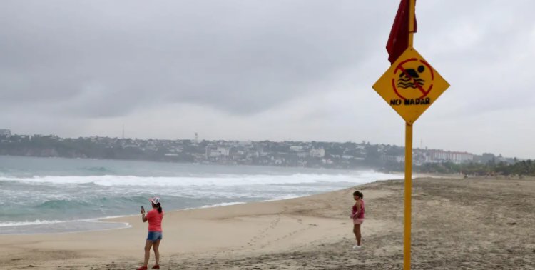 Huracán Erick se fortalece y tocará tierra como categoría 3