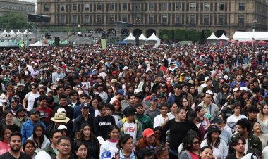 Estudiantes denuncian bloqueo de becas para transporte en la CDMX