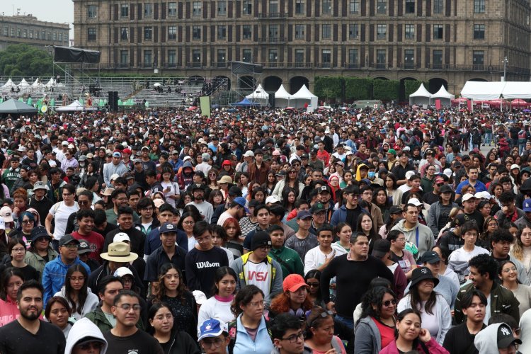 Estudiantes denuncian bloqueo de becas para transporte en la CDMX