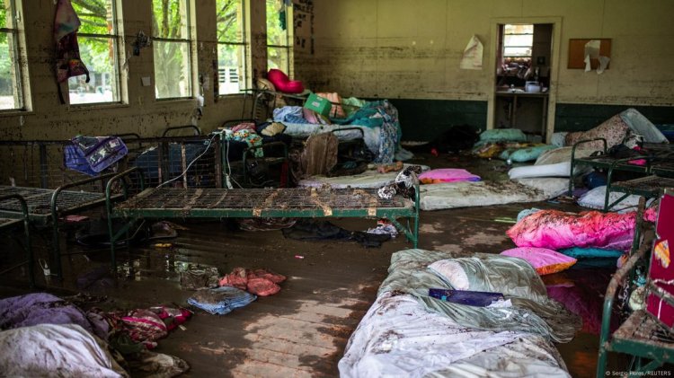 Suman 91 muertos por inundaciones en Texas, entre ellos instructores y menores de campamento de verano