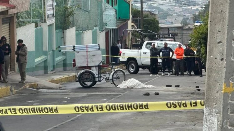 Vecinos y familiares exigen justicia tras asesinato de mujer comerciante en Ixtapaluca