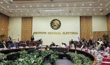 Ven posible retorno de imposición autoritaria en México con reforma electoral