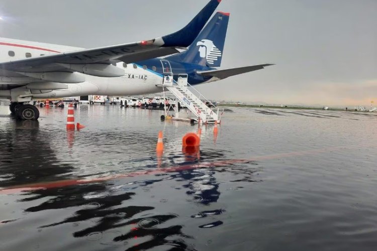 Más de nueve horas suspendió AICM servicio por afectaciones por lluvias