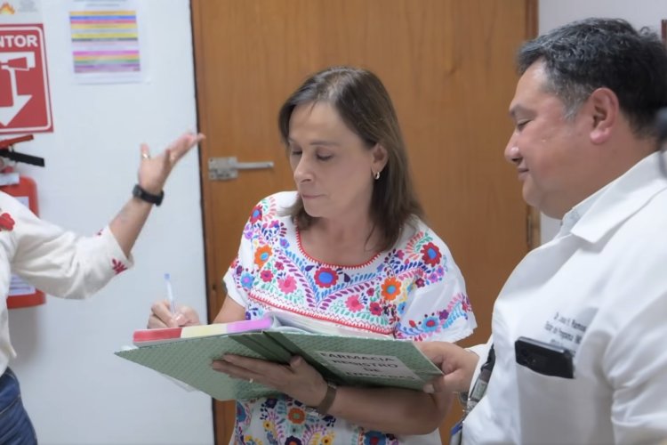 Gobernadora de Veracruz pretendía presumir abasto de medicamentos y llega a hospital sin medicamentos