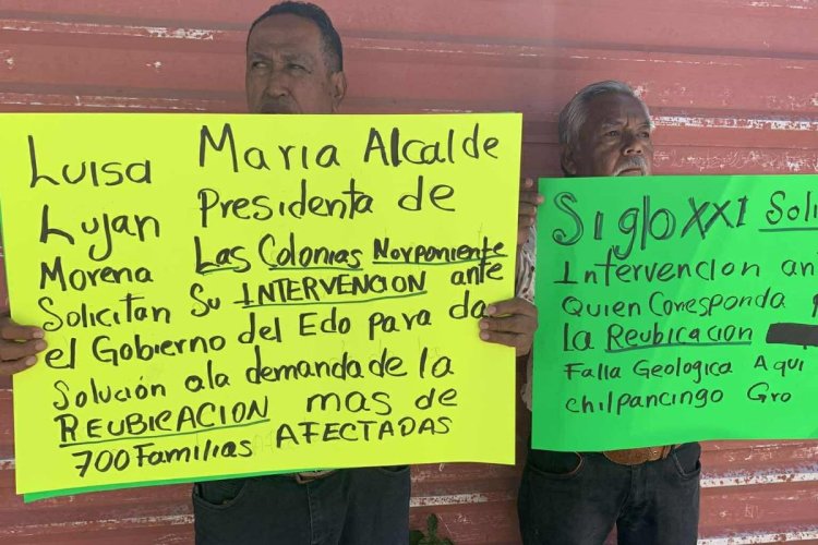 Entre protestas, presidenta nacional de Morena se reúne con la prensa en Guerrero