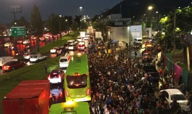 Intensa lluvia provoca suspensión del Metro y caos vial al oriente de la CDMX
