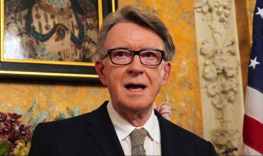 Reino Unido destituye a Peter Mandelson como embajador en EEUU por vínculos con Jeffrey Epstein