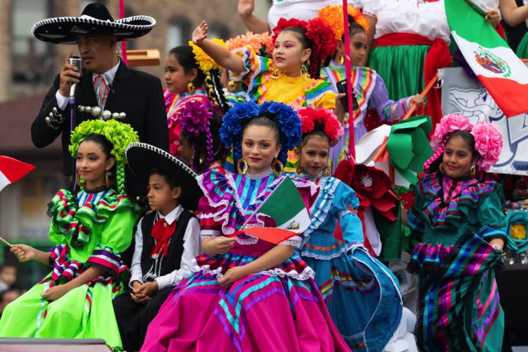 Sheinbaum pide precaución a connacionales en fiestas patrias en EUUU