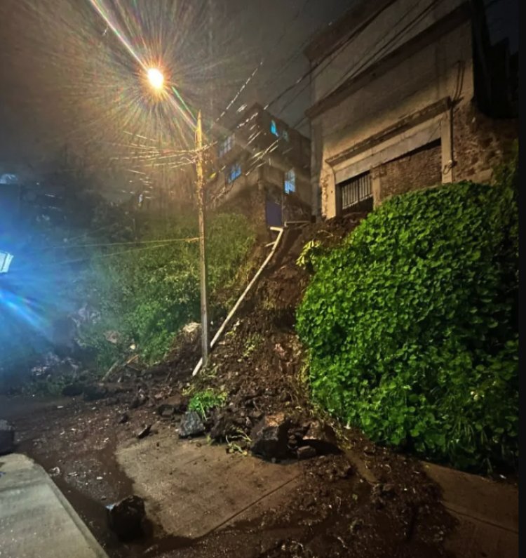 Vecinos de Chimalhuacán alertan por deslave tras intensas lluvias