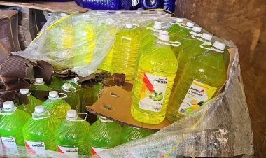 Aseguran metanfetamina líquida que llevaban en envases de detergente en Sonora