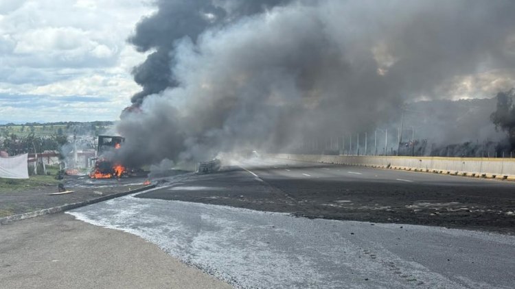 Choque y explosión de pipa ocasiona cierre en la México-Puebla