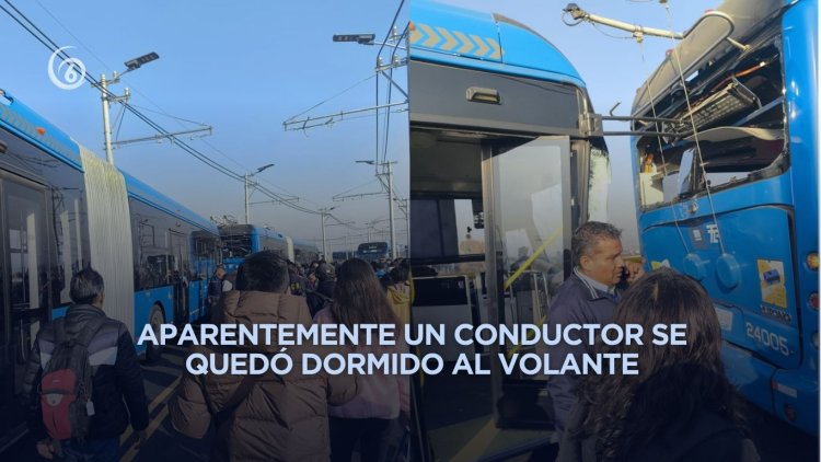Desalojan a usuarios por choque de trolebuses en Santa Marta