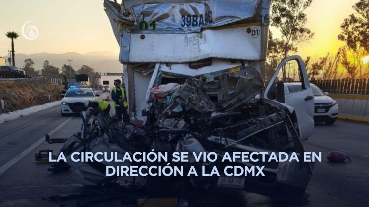 Fuerte choque de camión paraliza la autopista México-Puebla