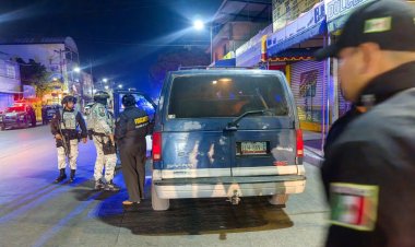 Detienen a dos personas durante operativo en Valle de Chalco