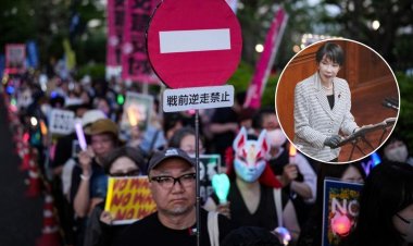 Ciudadanos japoneses se manifiestan en Tokio contra la reforma constitucional