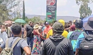 CNTE denuncia docentes heridos tras desalojo a balazos en Oaxaca