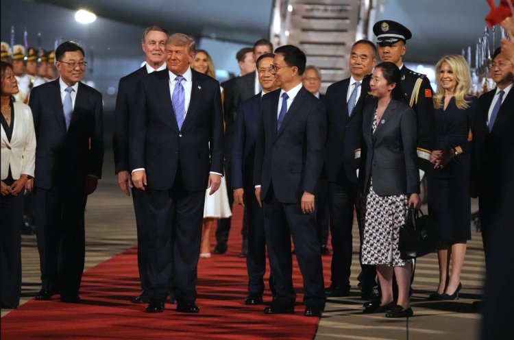 Donald Trump llega a China donde se reunirá con Xi Jingping