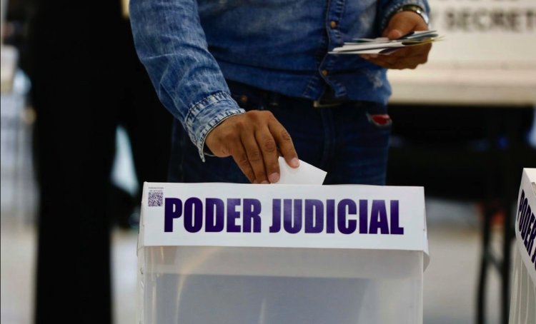Sheinbaum propone aplazar elección judicial hasta 2028