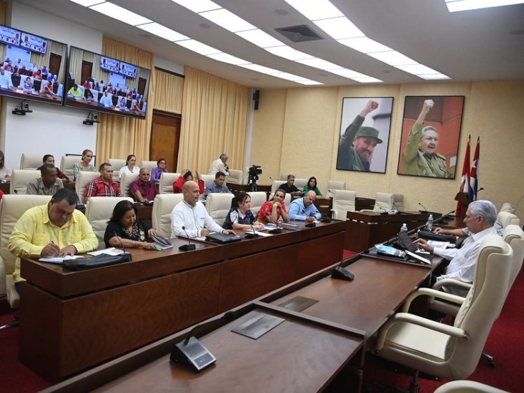 Acusación de EEUU a Raúl Castro busca justificar agresión a Cuba, afirma Díaz-Canel