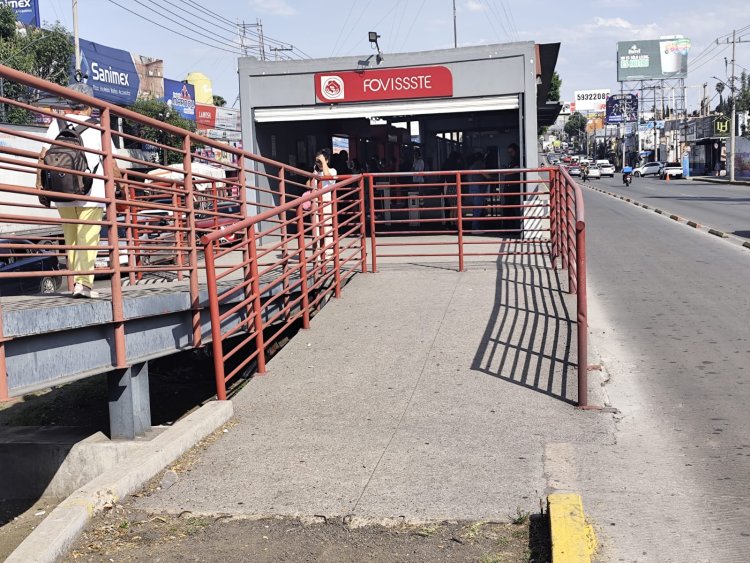 Mexibús FOVISSSTE: acceso en silla de ruedas bloqueado por seis meses