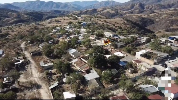Regresan algunos de los desplazados de Teticic; reportan casas saqueadas y animales muertos