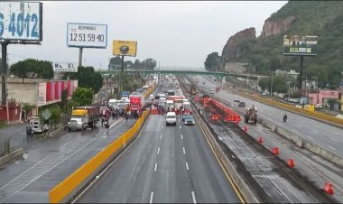 Vecinos de Ixtapaluca bloquearon la México-Puebla; piden atender posible desbordamiento de canal